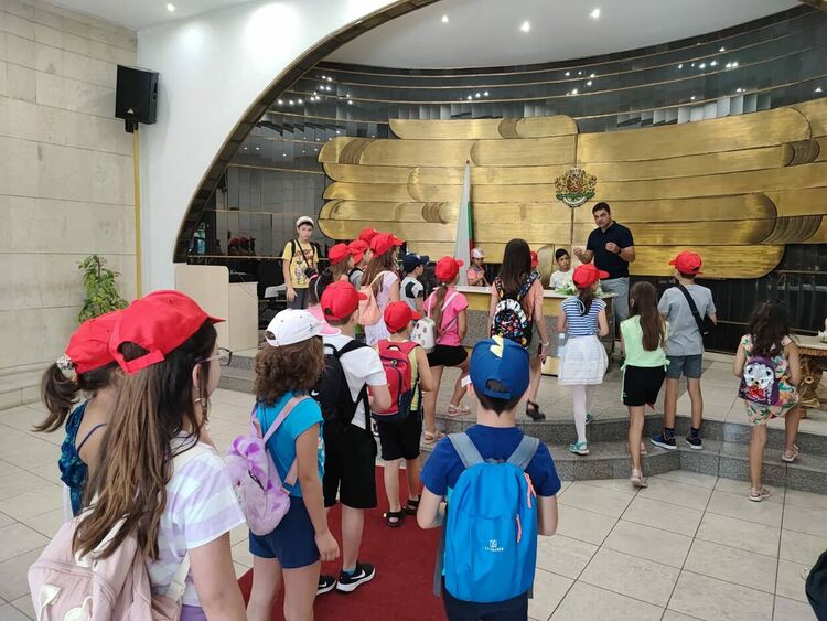 Над 200 деца се включиха в игра за велосипеди, 30 вече превзеха общината и ОбС