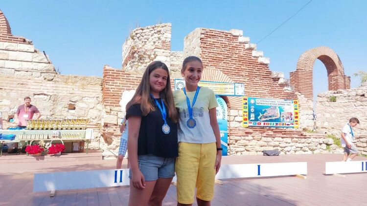 Младите математици от ПМГ "Иван Вазов" с медали от международен турнир