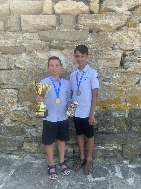 Младите математици от ПМГ "Иван Вазов" с медали от международен турнир