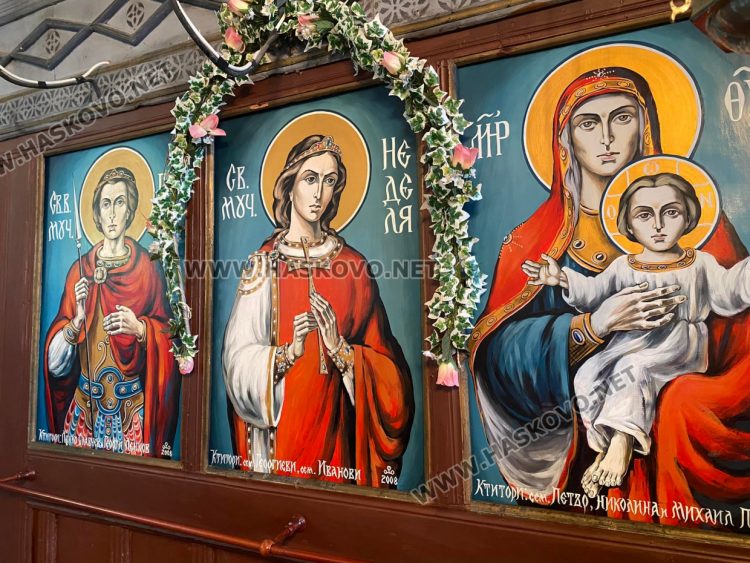 Отец Златко отпразнува 33 години от ръкополагането си в храма „Света Неделя“ в с.Мандра