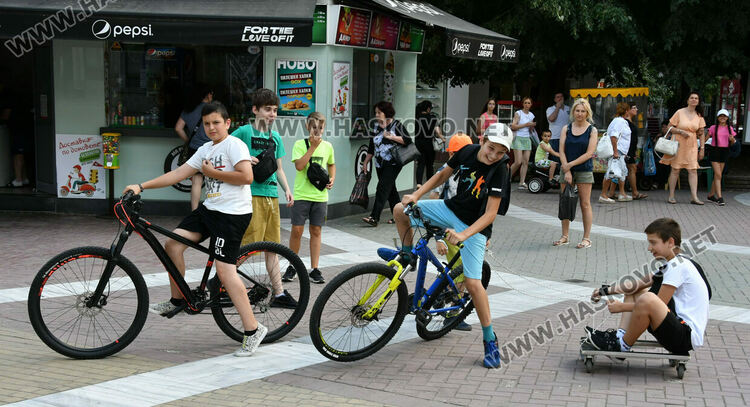 Община Хасково и „Пътна полиция“ с кампания за електрически тротинетки и велосипеди