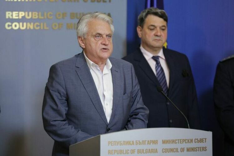 Започва мащабна акция срещу шофиращи с наркотици и проверка на действията на полицаи от шофьорското минало на Семерджиев