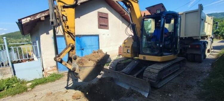 Започна подмяната на вътрешата водороводна мрежа на село Драгичево