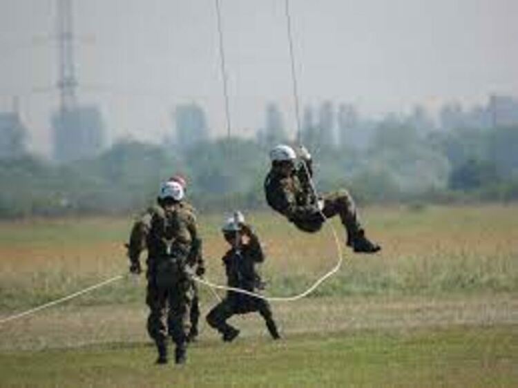 101 Алпийски полк в съвместна подготовка с пилотите от Авиобаза &bdquo;Крумово&ldquo;