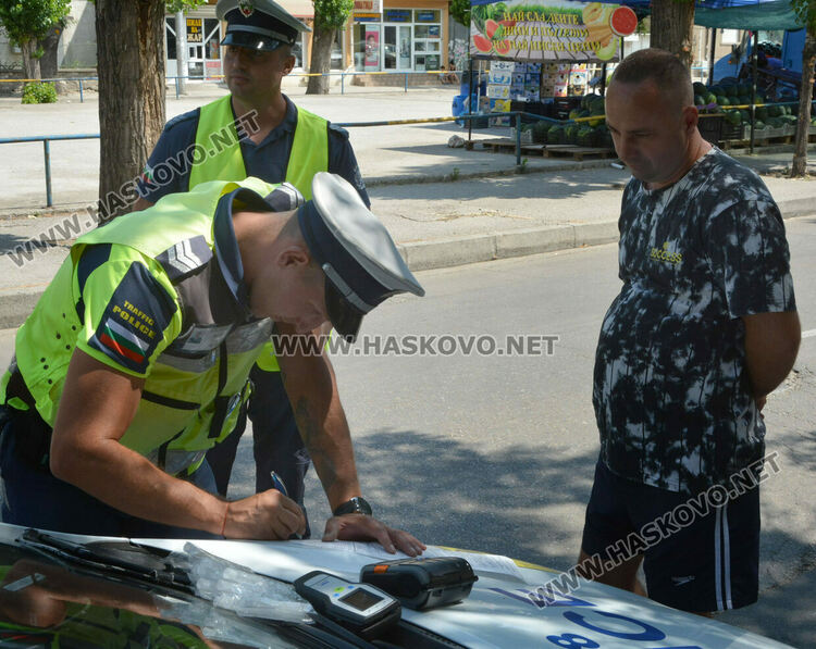 Задържаха водач с 3 вида дрога, стартира спецакция в Хасковско