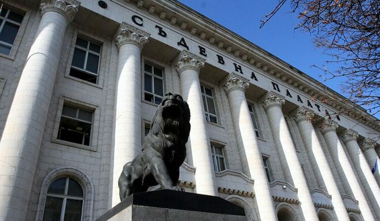 Прокуратурата проверява полицаи във връзка с Георги Семерджиев