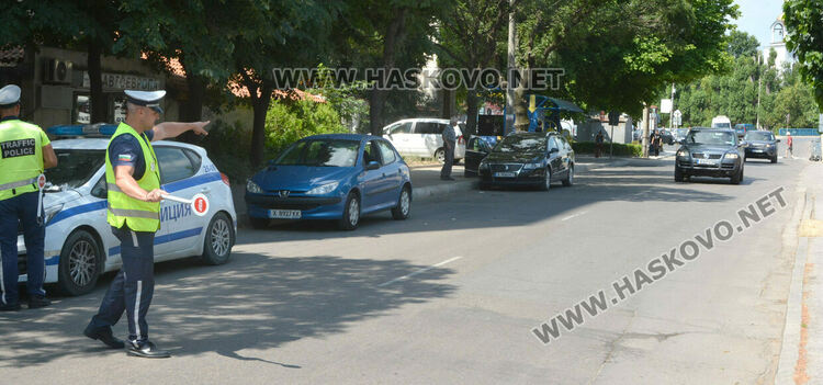 Задържаха водач с 3 вида дрога, стартира спецакция в Хасковско