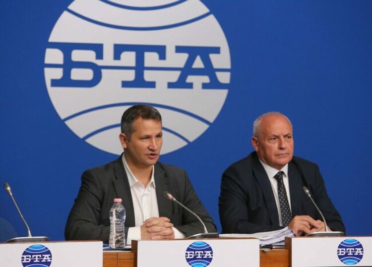 Фирмата на "Капитан Андреево" чакала да падне властта, все още не се изнася