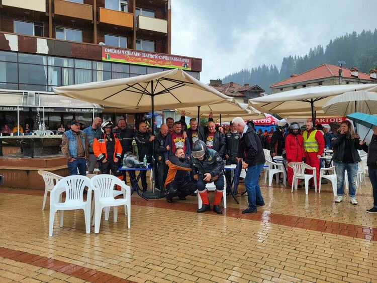 Рев на мотори "Харли Дейвидсън" огласи Чепеларе /галерия/