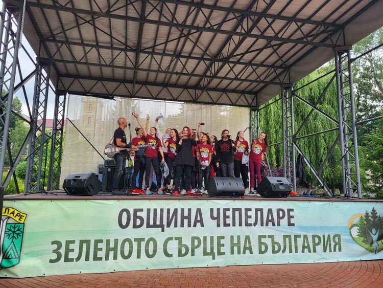 Рев на мотори "Харли Дейвидсън" огласи Чепеларе /галерия/