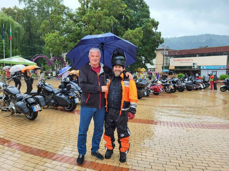 Рев на мотори "Харли Дейвидсън" огласи Чепеларе /галерия/