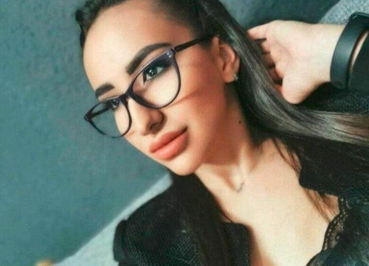 Симона Радева не е била в колата, няма връзка с Георги Семерждиев, твърди майка ѝ