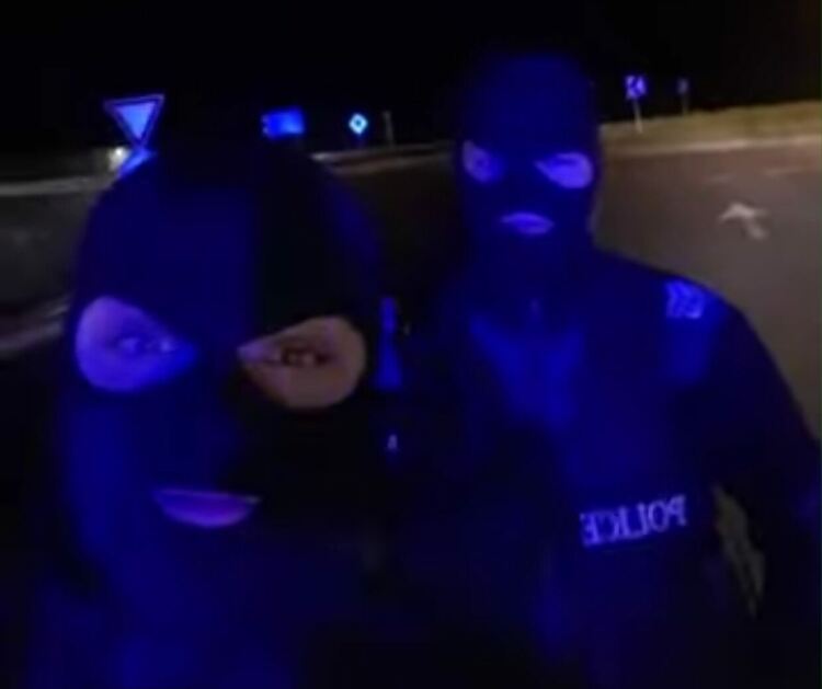 Проверяват хасковски полицаи за клипове с атрибути на МВР