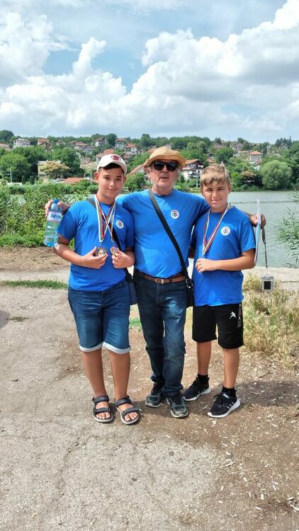 Поредни отличия на участниците от клуба по корабомоделизъм към ОП "Детски и младежки център"