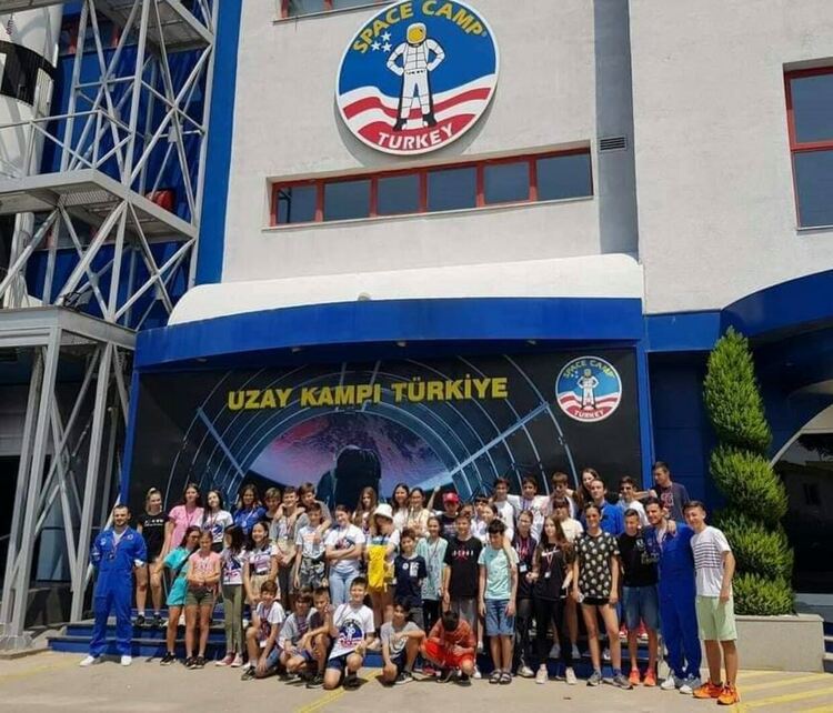 Есе за Космоса изстреля Енрике от Хасково в център на NASA