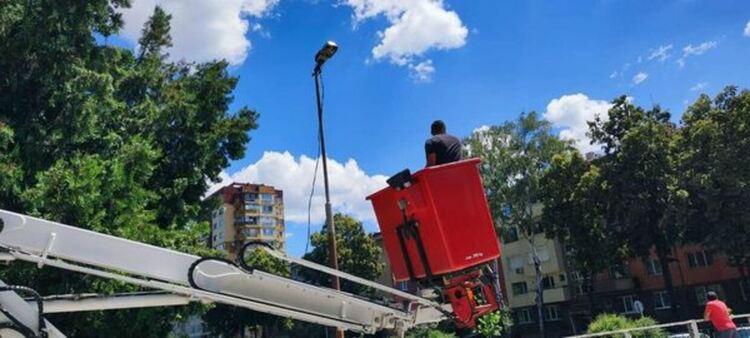 Започна ремонта на пешеходния мост над река Струма при ул. „Райко Даскалов“ и ул. „Струма“