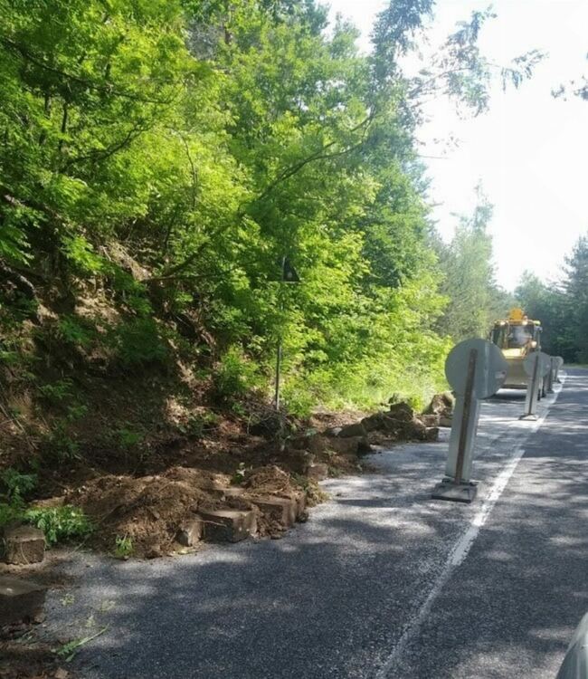 До края на септември  пътят  Соколовци-Баните трябва да е готов