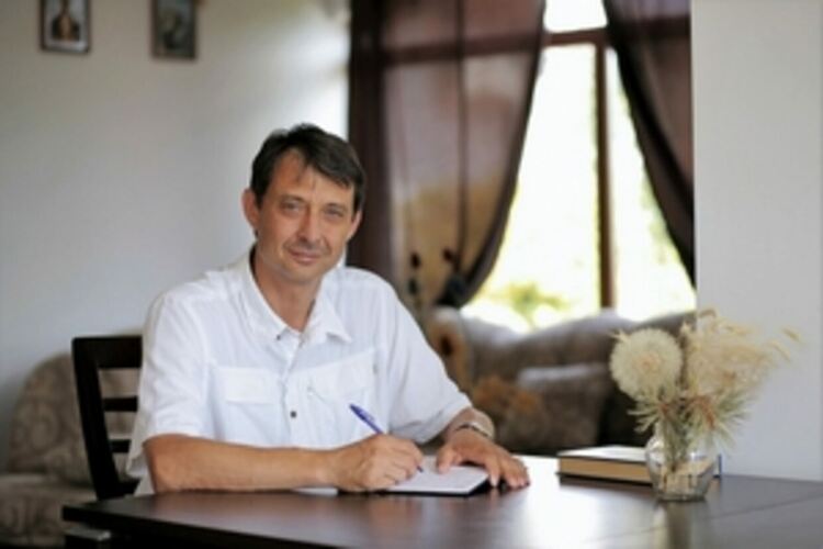 Стотици хиляди българи са хронично зависими от алкохол или наркотици