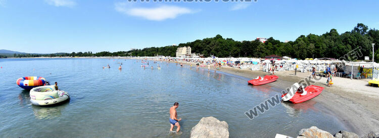 Спокойно лято за българите в ковид кризата, прогнозират властите