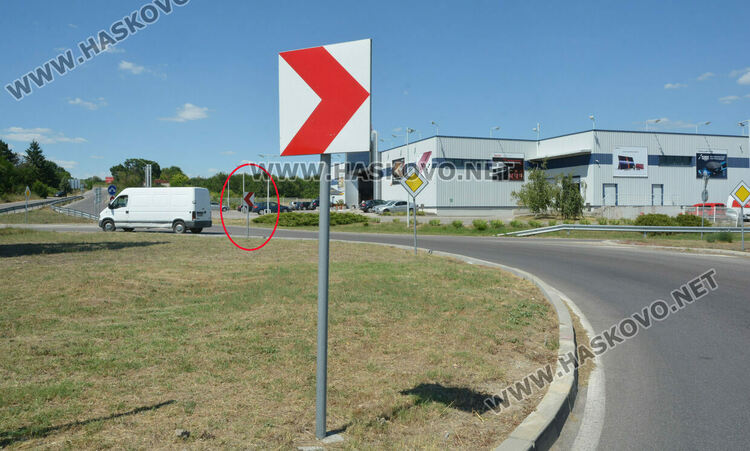 Шофьори недоволстват от знаци фантоми и неуредици в града и около Хасково