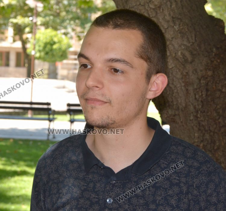 Антон Атанасов