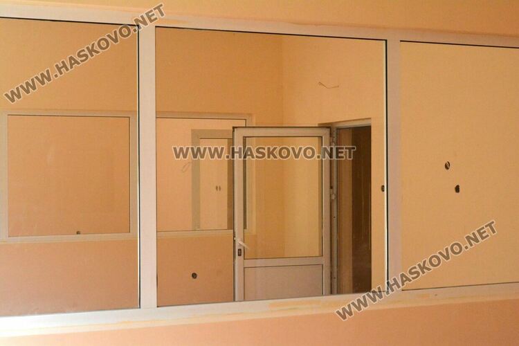 Обновяват Детско отделение в хасковската болница, ремонтът в АГО приключва