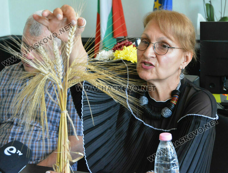 Златка Господинова