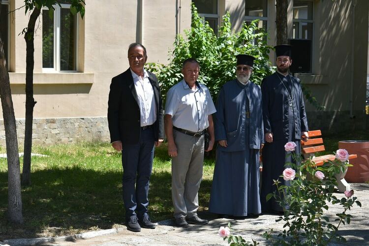 185 години от рождението на Васил Левски : Име знаме, име титла