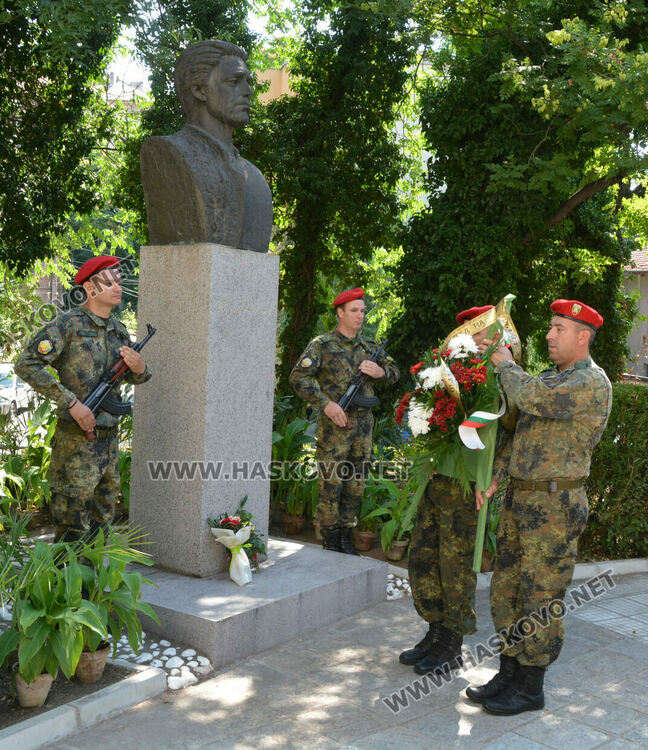 Честваме 185 години от рождението на Васил Левски