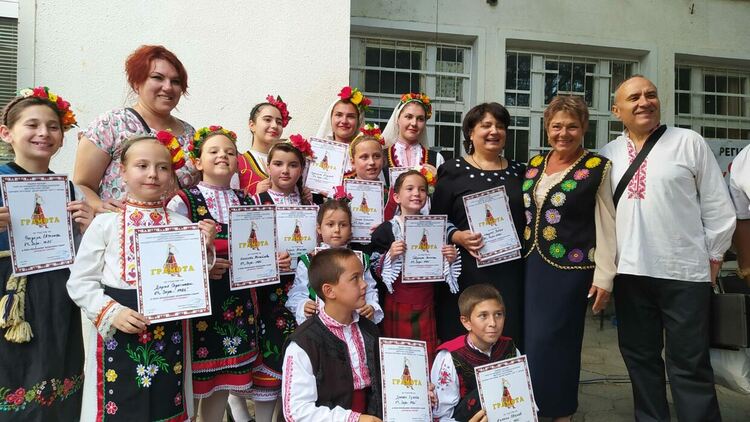 Нови отличия за младите певци на „Зора-Зорничка“ от международен конкурс и фестивал