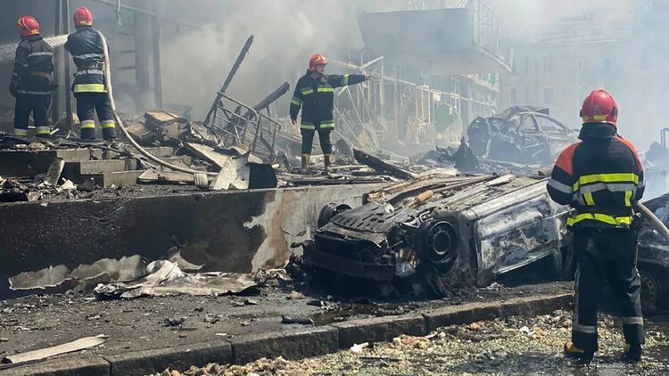 Бивш командващ на НАТО прогнозира корейски край на войната, Шойгу инспектира войските си