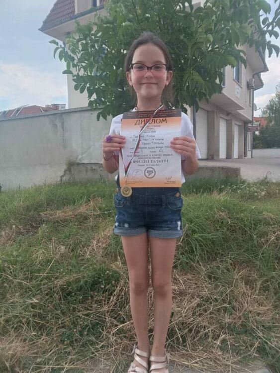 Нови отличия за младите певци на „Зора-Зорничка“ от международен конкурс и фестивал