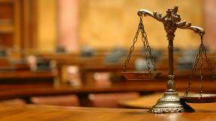 Водач, предлагал подкуп на първомайски полицаи, влиза в съда