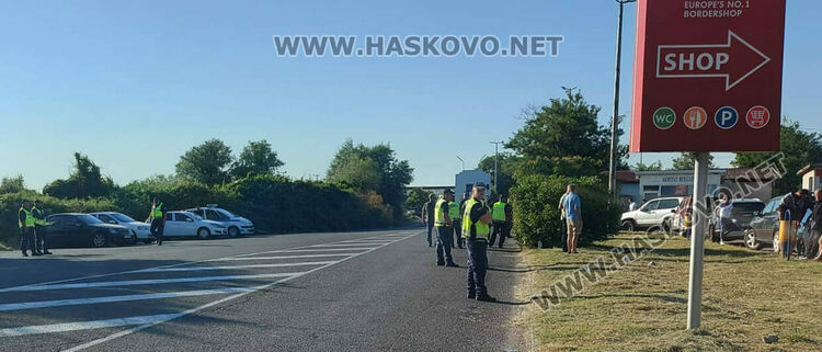 Земеделци от Хасковско блокираха българо-гръцката граница в знак на протест