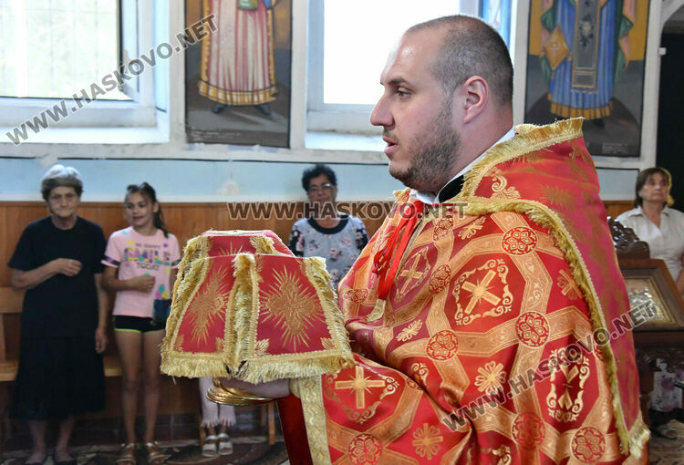 Тържествена литургия за Свети Илия и 130-годишнината на църквата във Воден