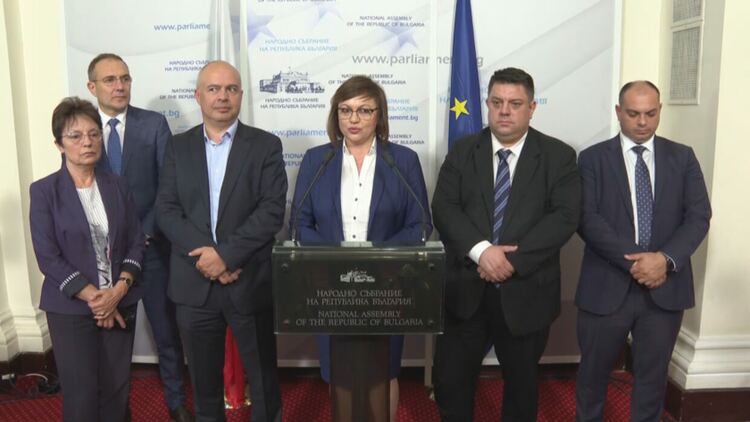 Нинова: Утре трябва да затворим първия етап от разговорите