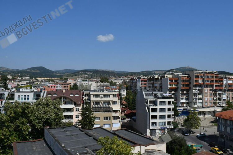 Слънчево и горещо днес в Кърджали