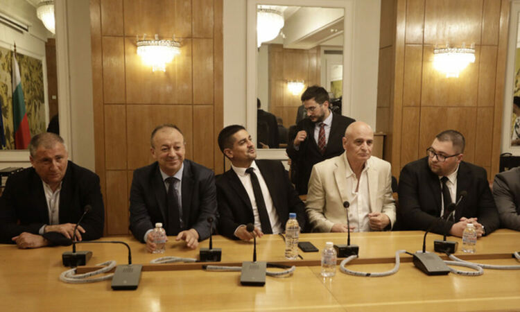 Независимите депутати предупредиха на разговорите с БСП за заявената диалогичност от ИТН 