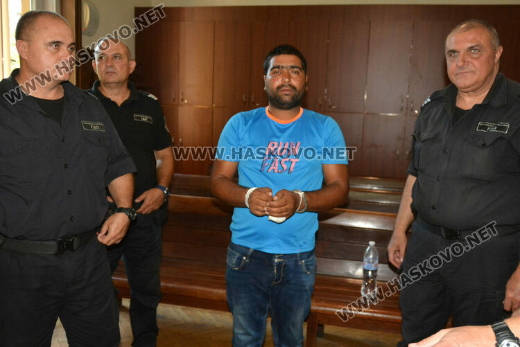 Пияният без книжка, убил жена с кола е хващан за 27 нарушения на пътя