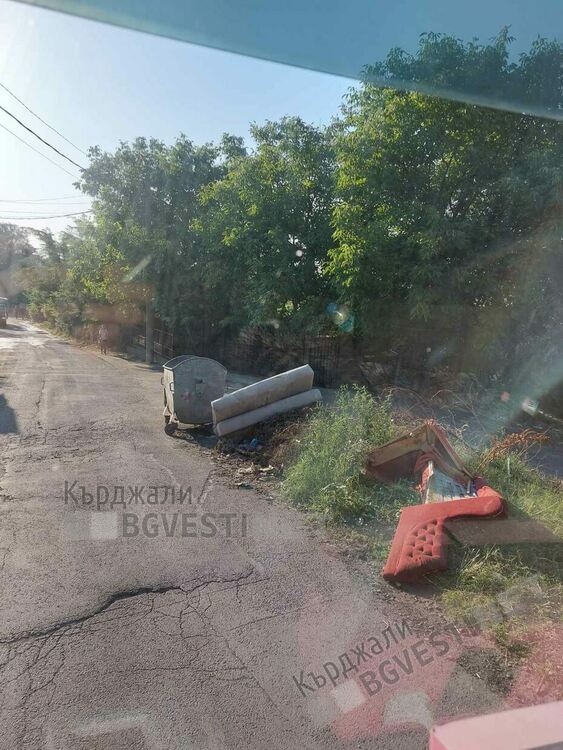Започнаха летните ремонти в Кърджали, градът се превърна в сметище/снимки/