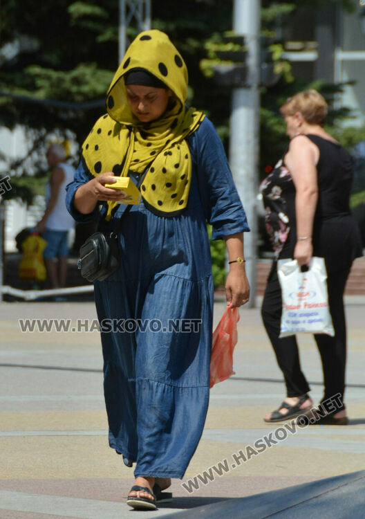 Пълни паркове и басейни в Хасковско в горещата събота