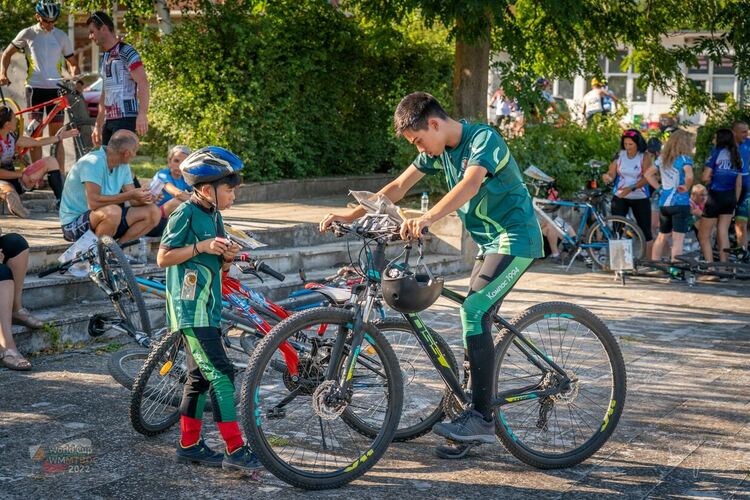 Злато и бронз за състезателите на “Компас” от държавното по колоориентиране