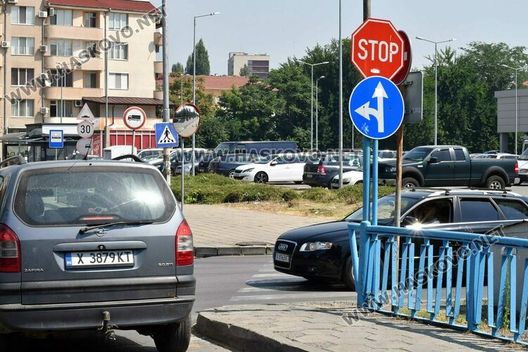 Нова катастрофа до “Лебеда”, въпреки огледалото за обратно виждане