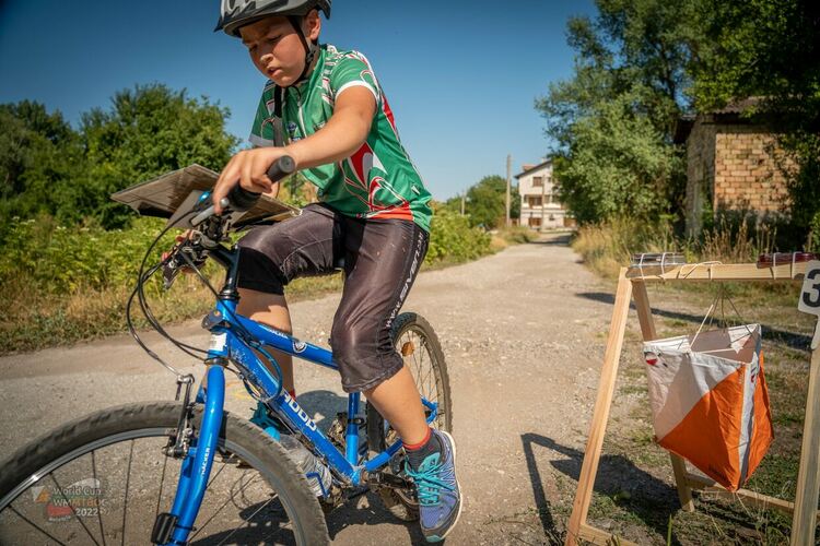 Злато и бронз за състезателите на “Компас” от държавното по колоориентиране