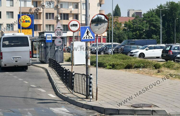 Нова катастрофа до “Лебеда”, въпреки огледалото за обратно виждане