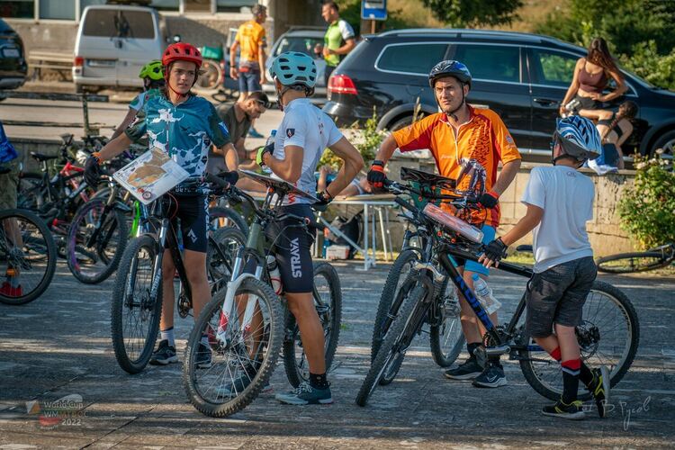 Злато и бронз за състезателите на “Компас” от държавното по колоориентиране