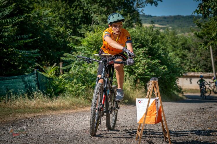 Злато и бронз за състезателите на “Компас” от държавното по колоориентиране