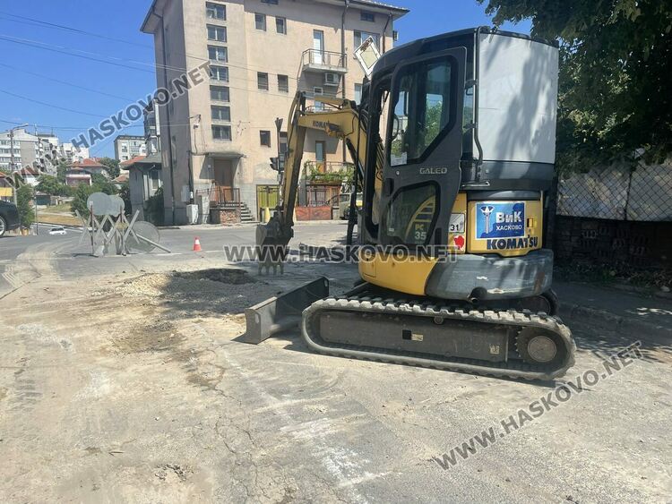 ВиК авария затвори част от улица “Дунав” в Хасково