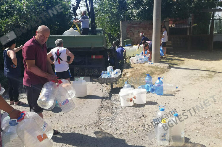 Снабдяване чрез бидони