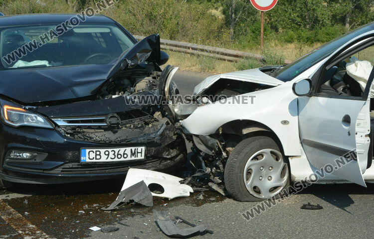 Челна катастрофа между Хасково и Конуш